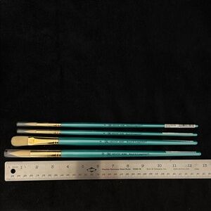Royal & Langnickel Artist Brushes